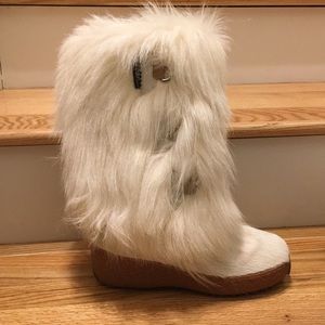 Oscarwear Leather women winter boots. 6.5